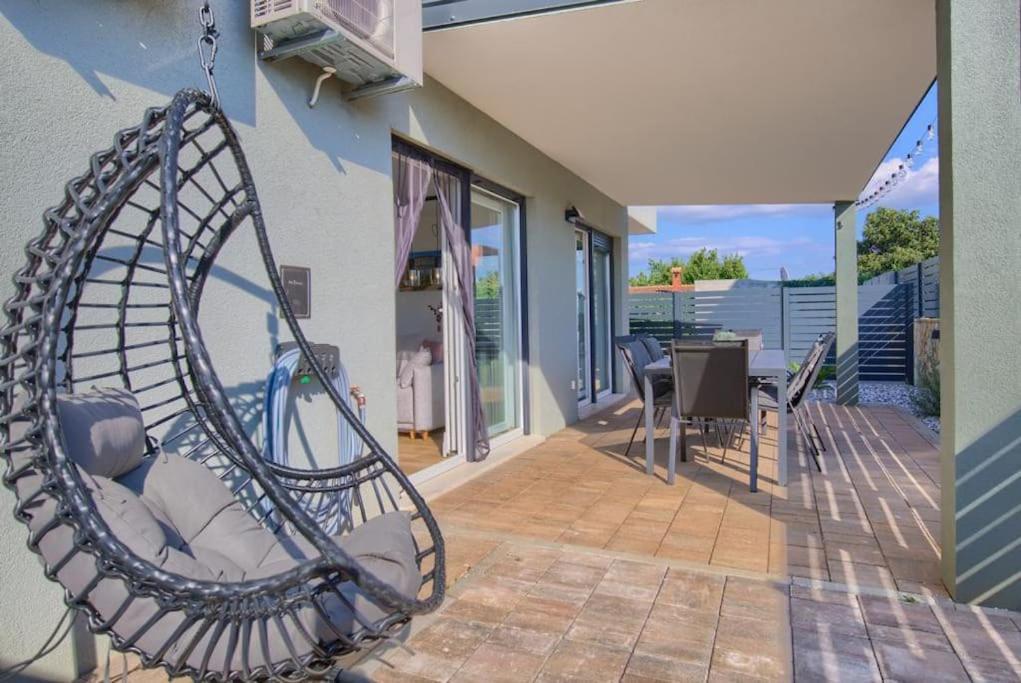 Apartment Sunrise Fuer 6 Personen In Pula-Stinjan Εξωτερικό φωτογραφία